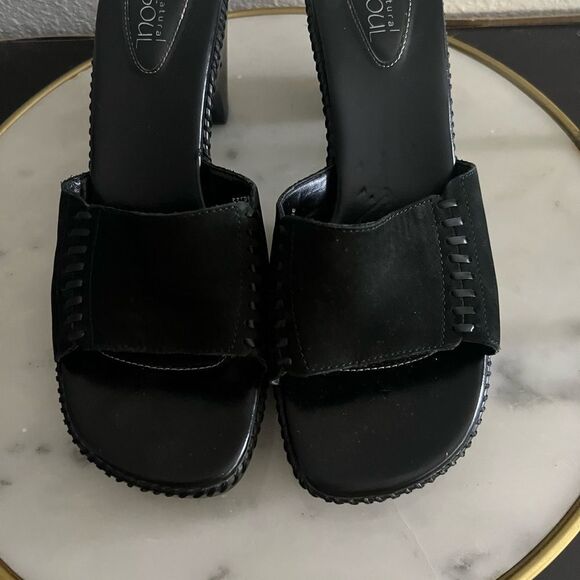 Natural Sole Women’s Sandals Mules Suede Black 8.5 New - Picture 1 of 7